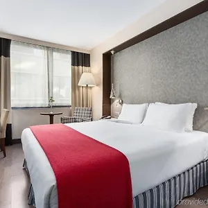 4* Hotell Nh Louise
