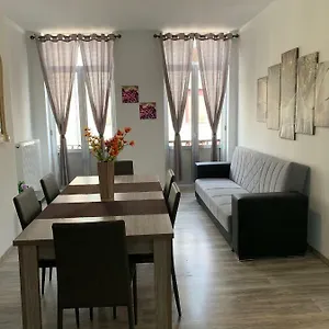 Apartment Modern Second Floor, Brüssel