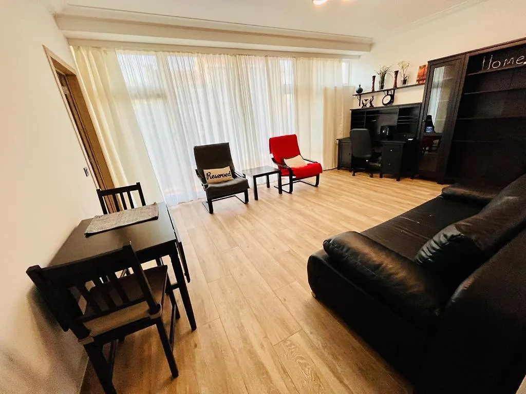 Residential Area - Quiet Place Brussels Apartment